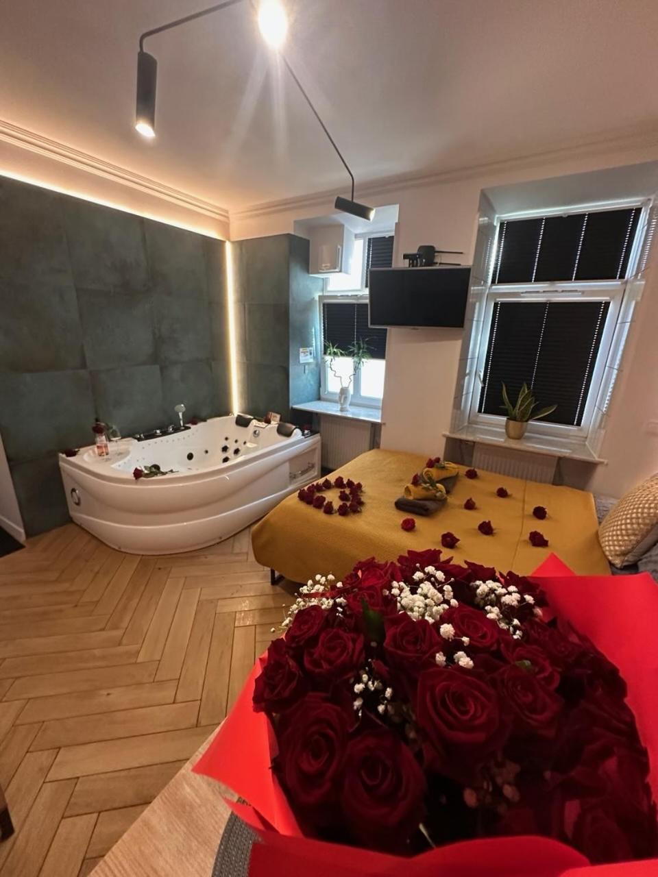 Jacuzzi & Bike Apartment, Krakov Exteriér fotografie